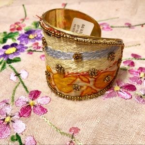 NWT Antique-Style Cuff
